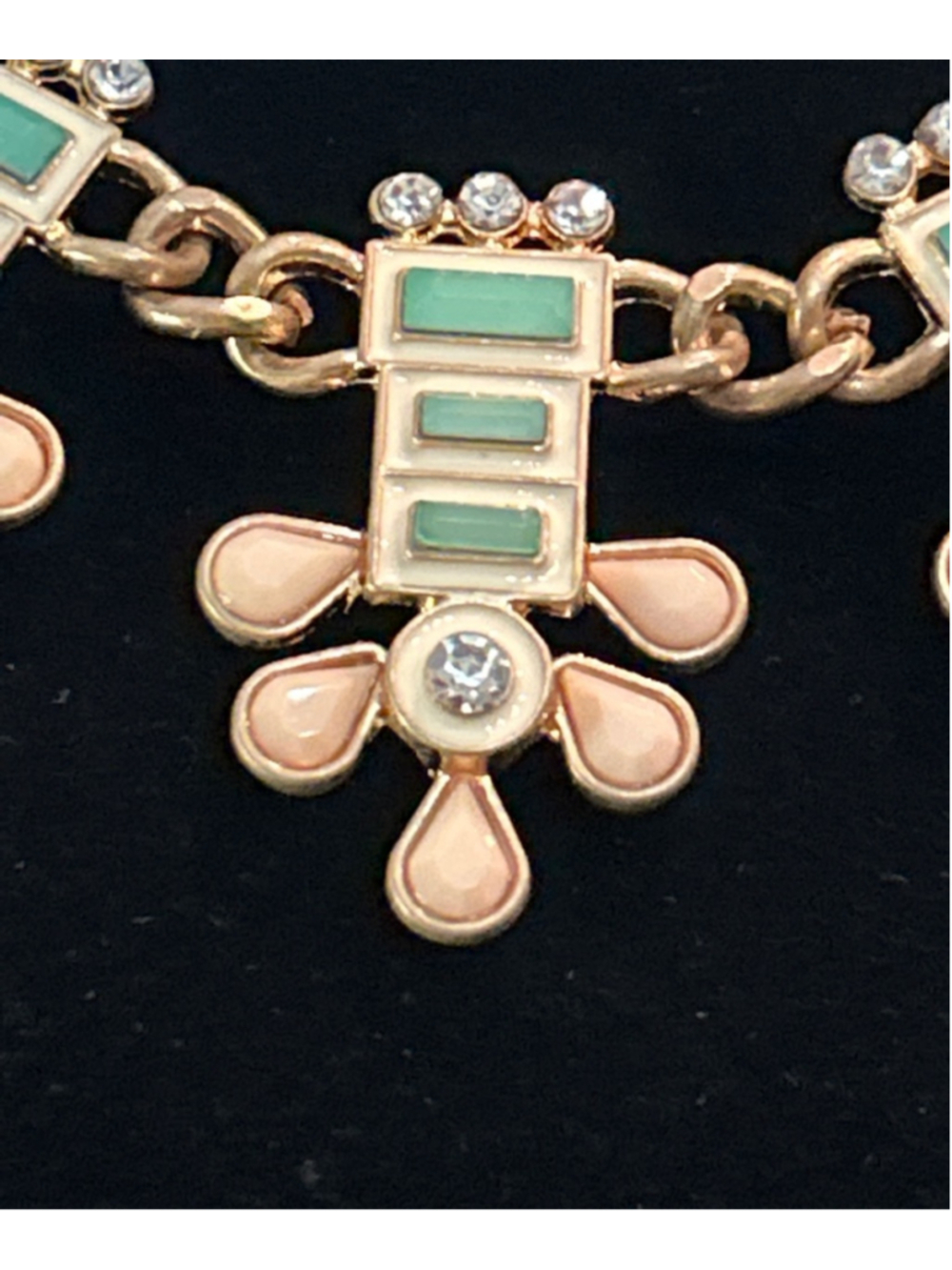 Women's Plunder Gold Green Statement Necklace One Size - Picture 3 of 4